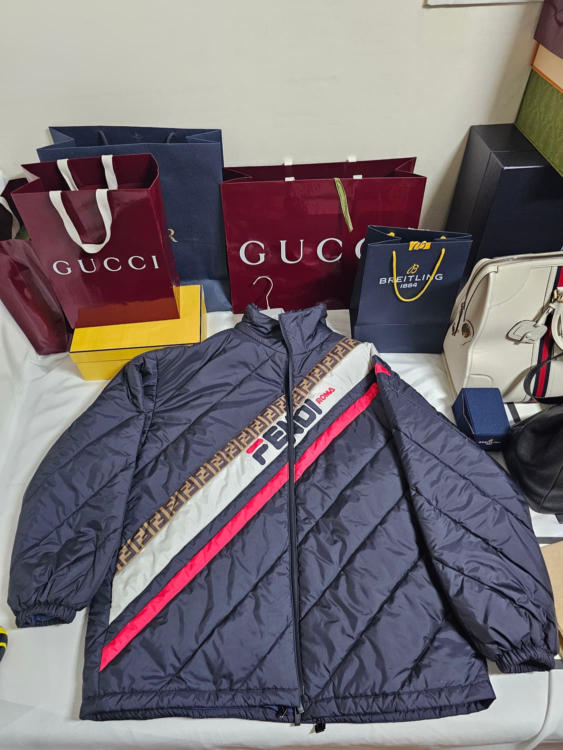 펜디 롱패딩 팝니다 한파패딩! 상품이미지1