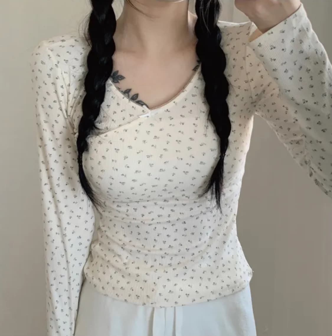 네이비 블루 잔꽃 레이스 리본 긴팔 이너 티셔츠 레이어드 모리걸 러블리 상품이미지3