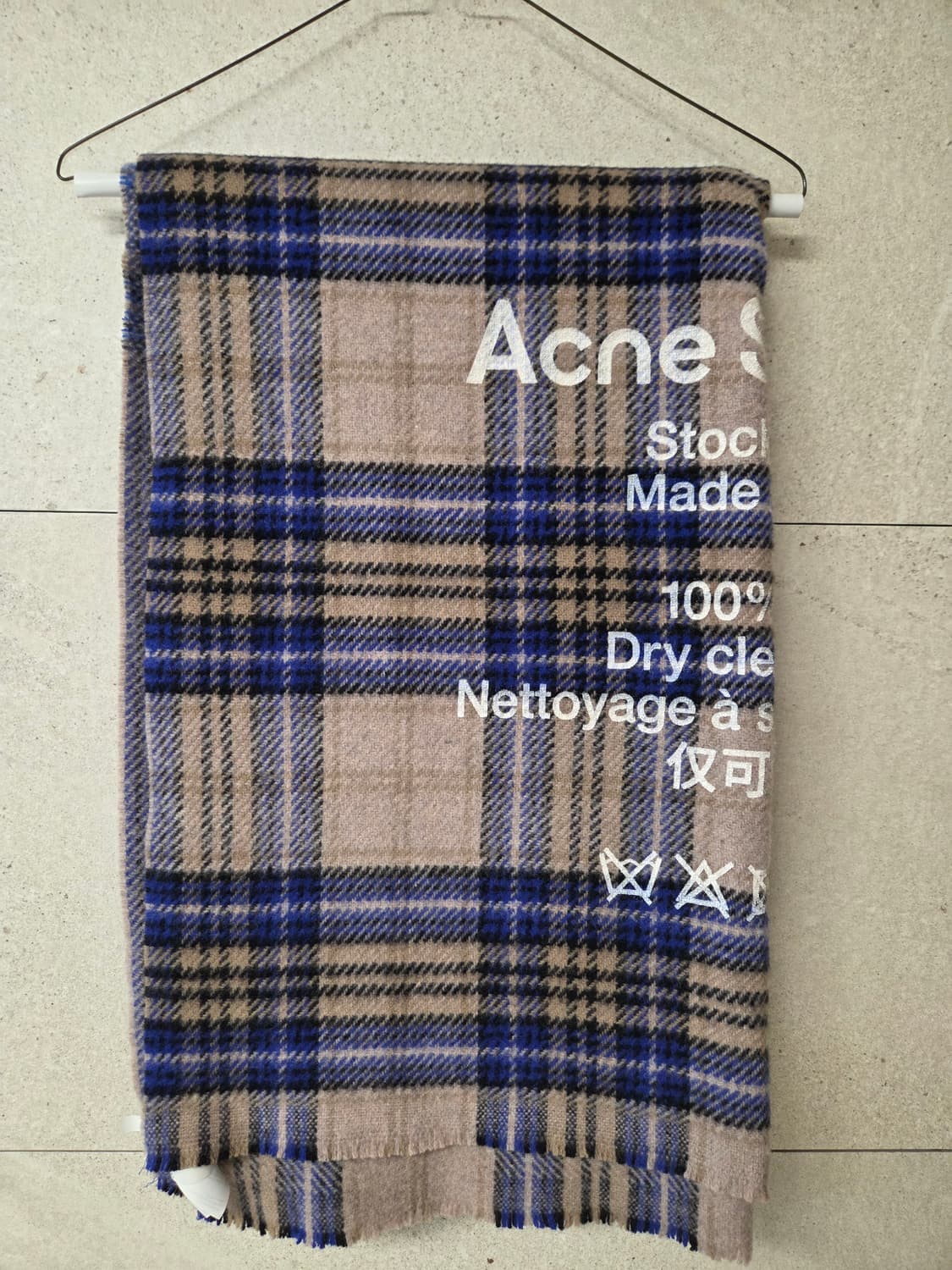 아크네 스튜디오 캐시어(Cassiar) 체크 머플러 스카프 상품이미지1