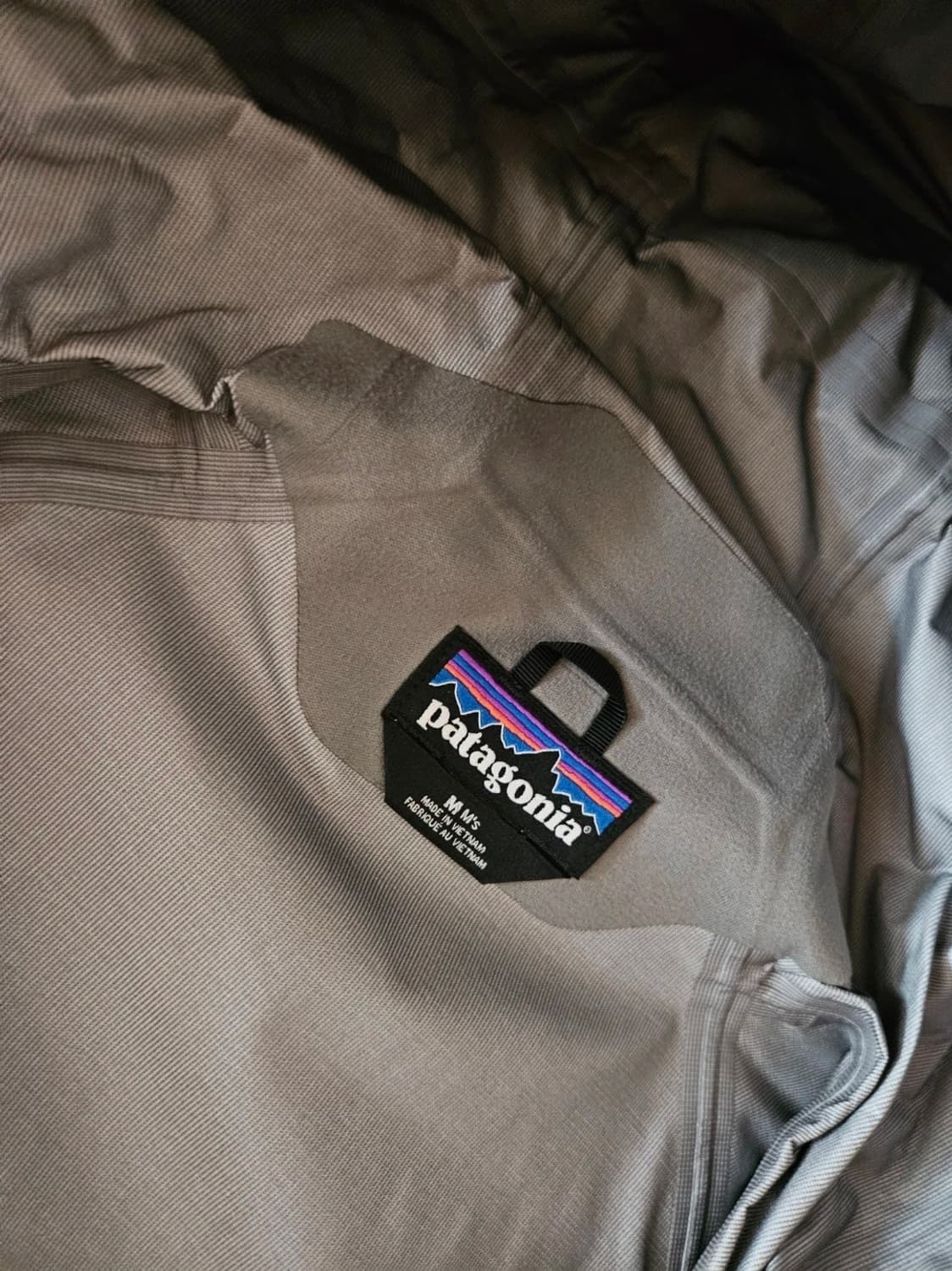 파타고니아 블랙 토렌쉘  m 민트급 컨디션 3l 바람막이 레인자켓 등산  상품이미지3