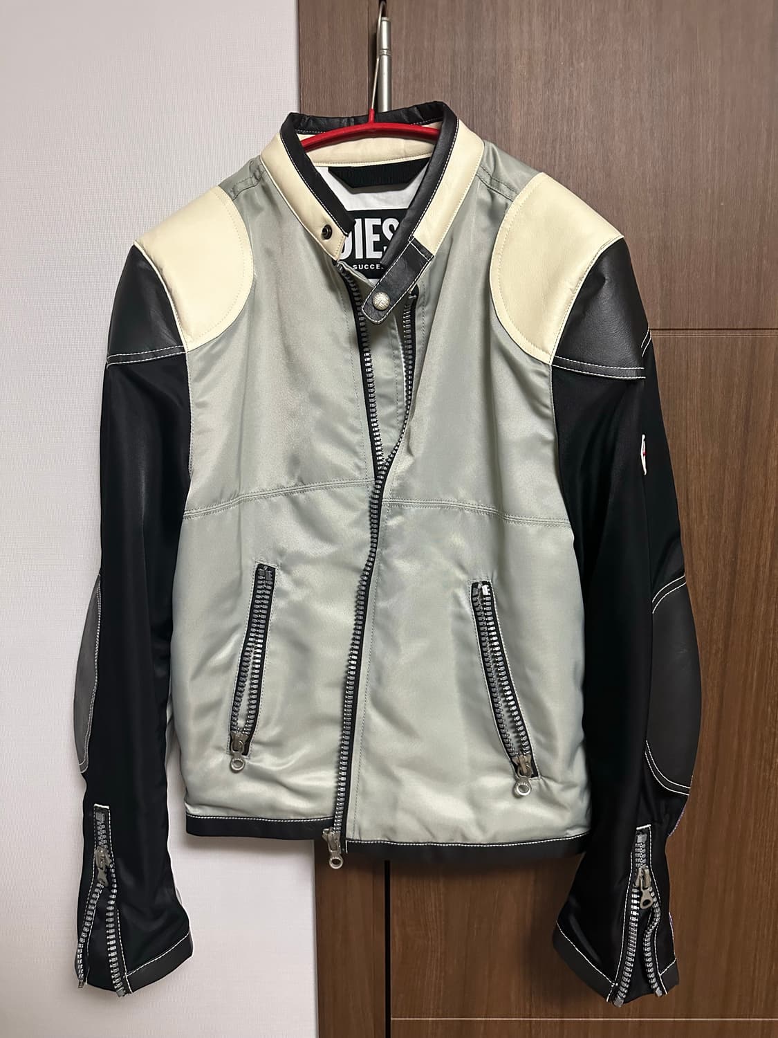 디젤 J-크리에이터 컬러블록 나일론 바이커 자켓 /44 상품이미지2