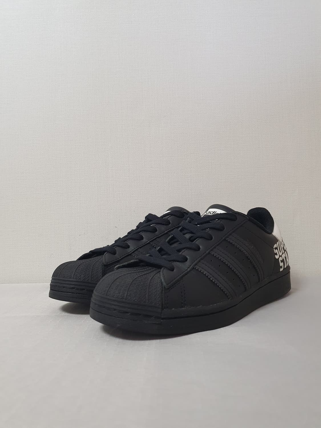 240mm / 아디다스 슈퍼스타 FV Black 상품이미지5