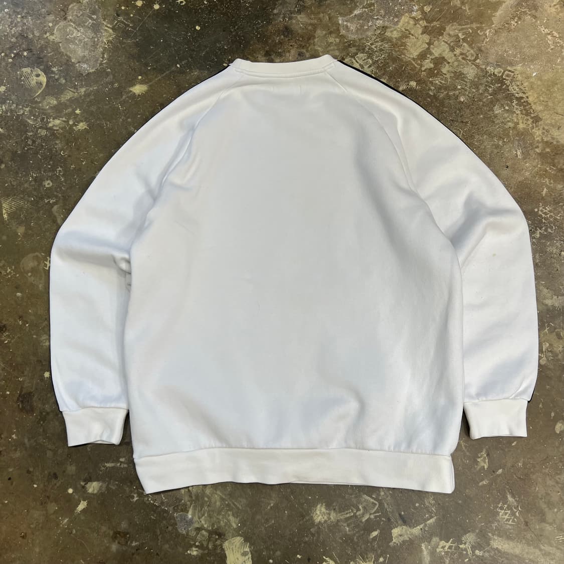 L) 아디다스 오버핏 맨투맨 티셔츠 맨투맨티 스웻셔츠 상품이미지5