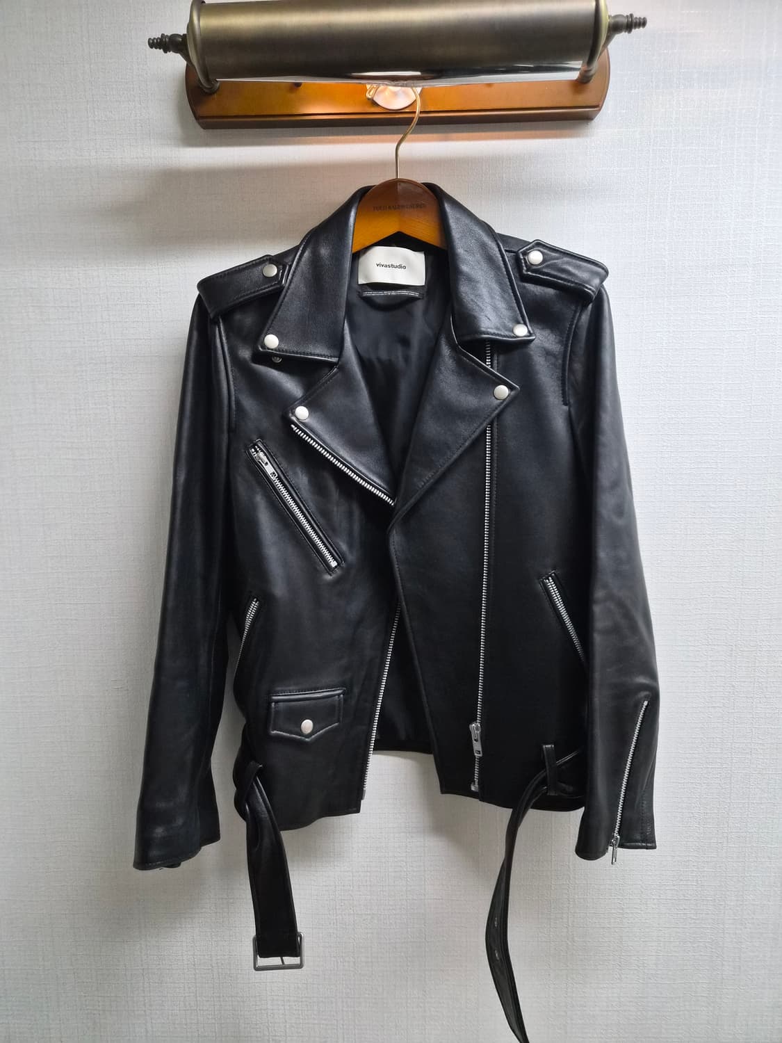 우먼 L) 비바스튜디오 레더자켓 팝니다 상품이미지1