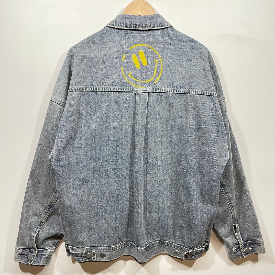 M.I x 더매드니스 그래피티 데님 자켓 상품이미지2