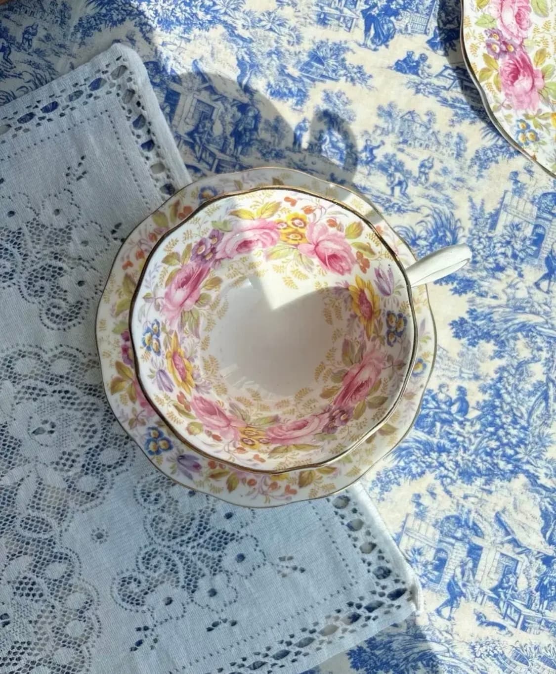 1940s 영국 빈티지 로얄알버트 세레나 에이본 쉐입 티잔 듀오 상품이미지4