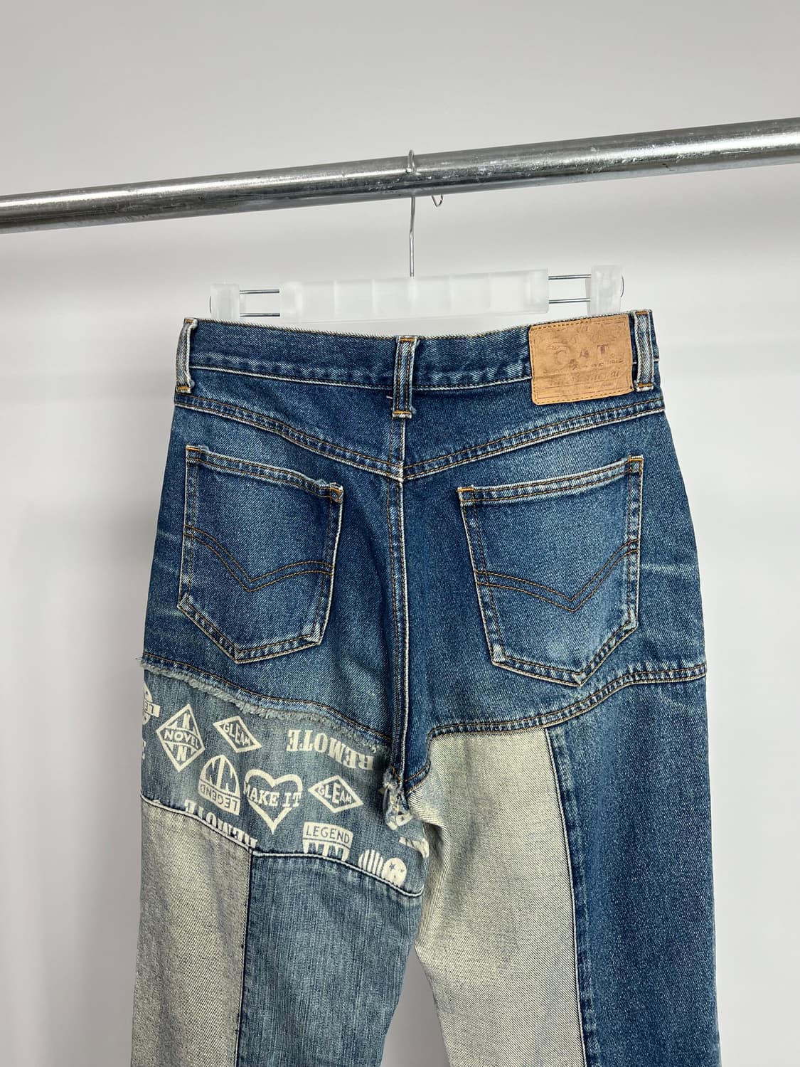 BACK & FORTH 패치워크 부츠컷 데님 팬츠 상품이미지5