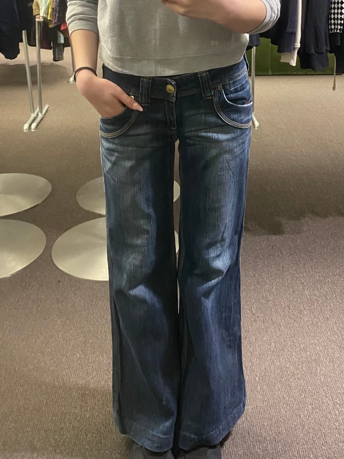 27) 리바이스 우먼스 와이드 부츠컷 워싱 데님팬츠 상품이미지2