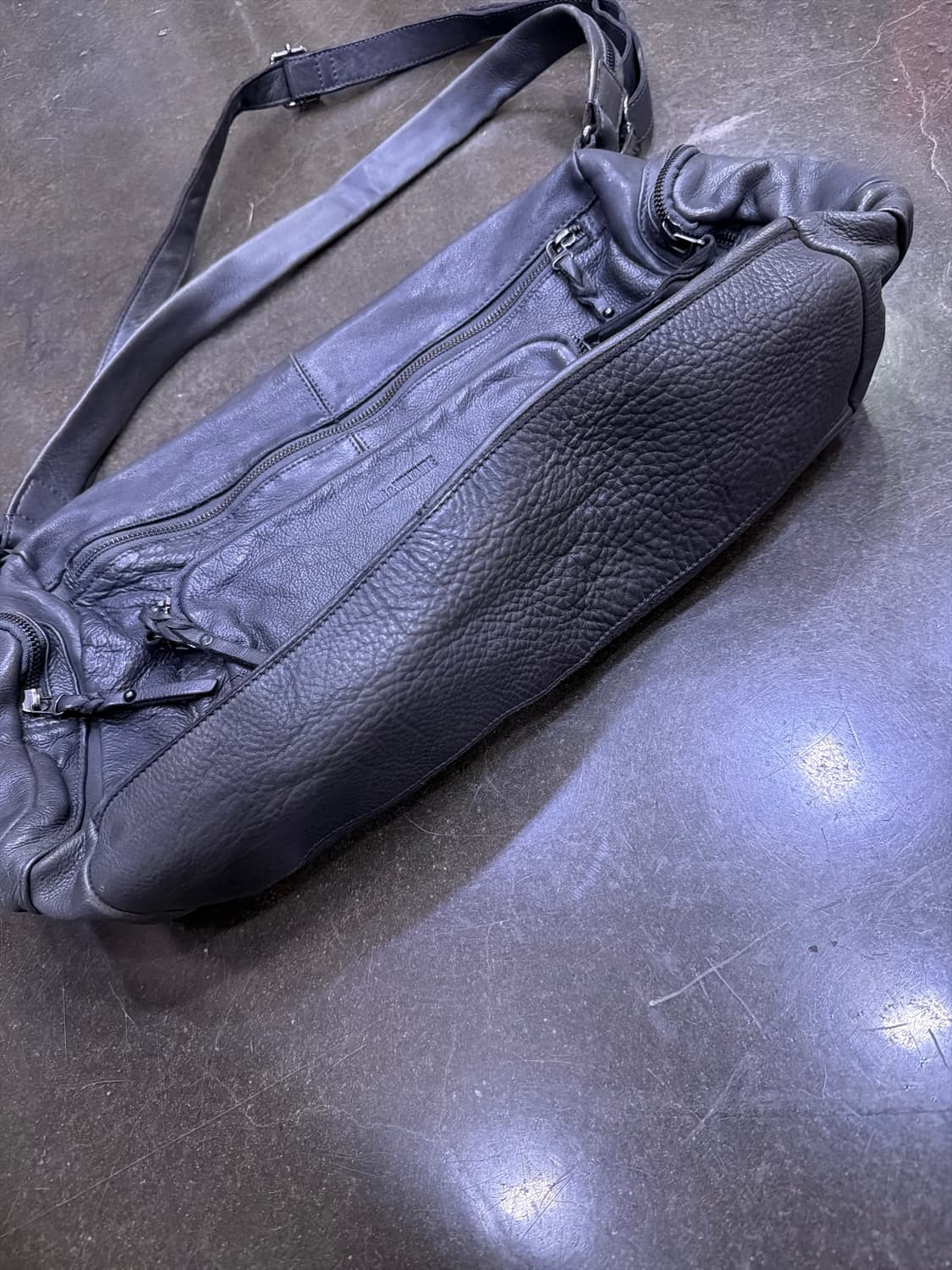 쟈딕앤볼테르 멀티 포켓 유틸리티 레더 그레이 숄더 크로스백 상품이미지6