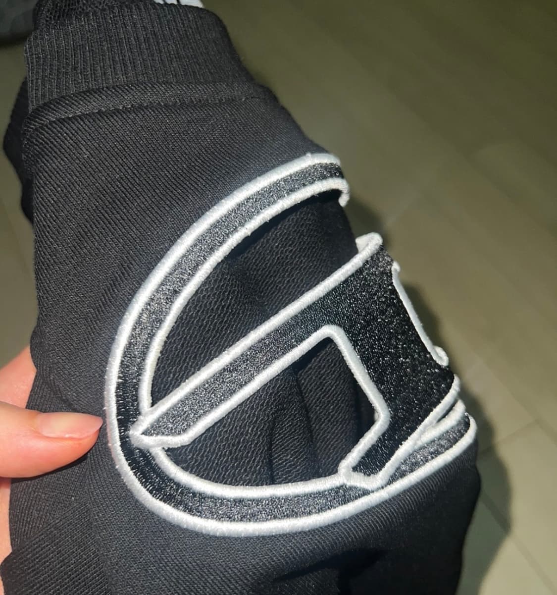 디젤 컷 크롭 맨투맨 상품이미지3