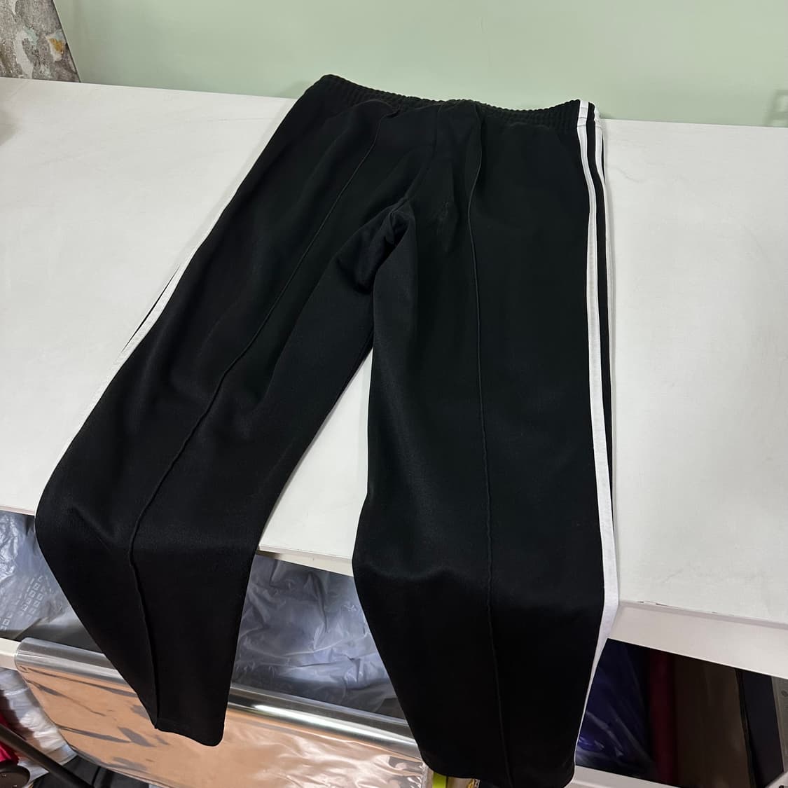 M 95 아디다스오리지날 슬림핏 3스트라이프 유로파팬츠 상품이미지7