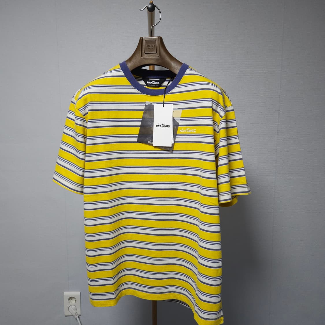 L ) 와일드띵스 옐로우 스트라이프 반팔 티셔츠 상품이미지3