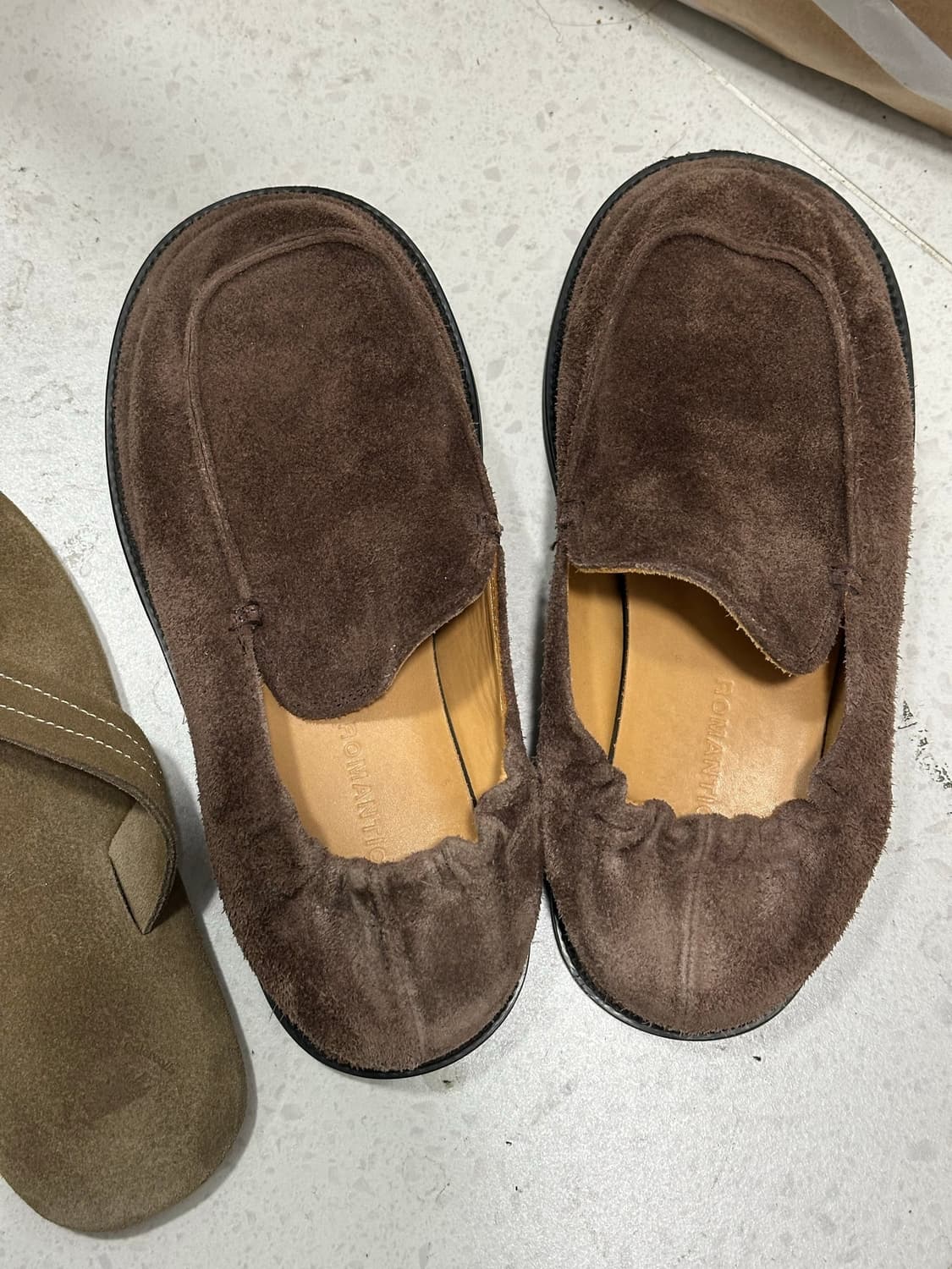로맨틱무브 삭 바부슈 브라운 250 상품이미지1