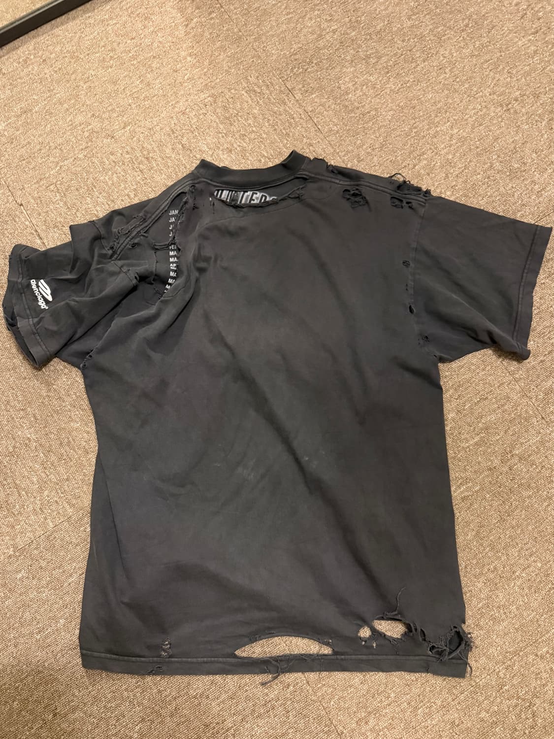 balenciaga 3B repaired T-shirt 상품이미지1