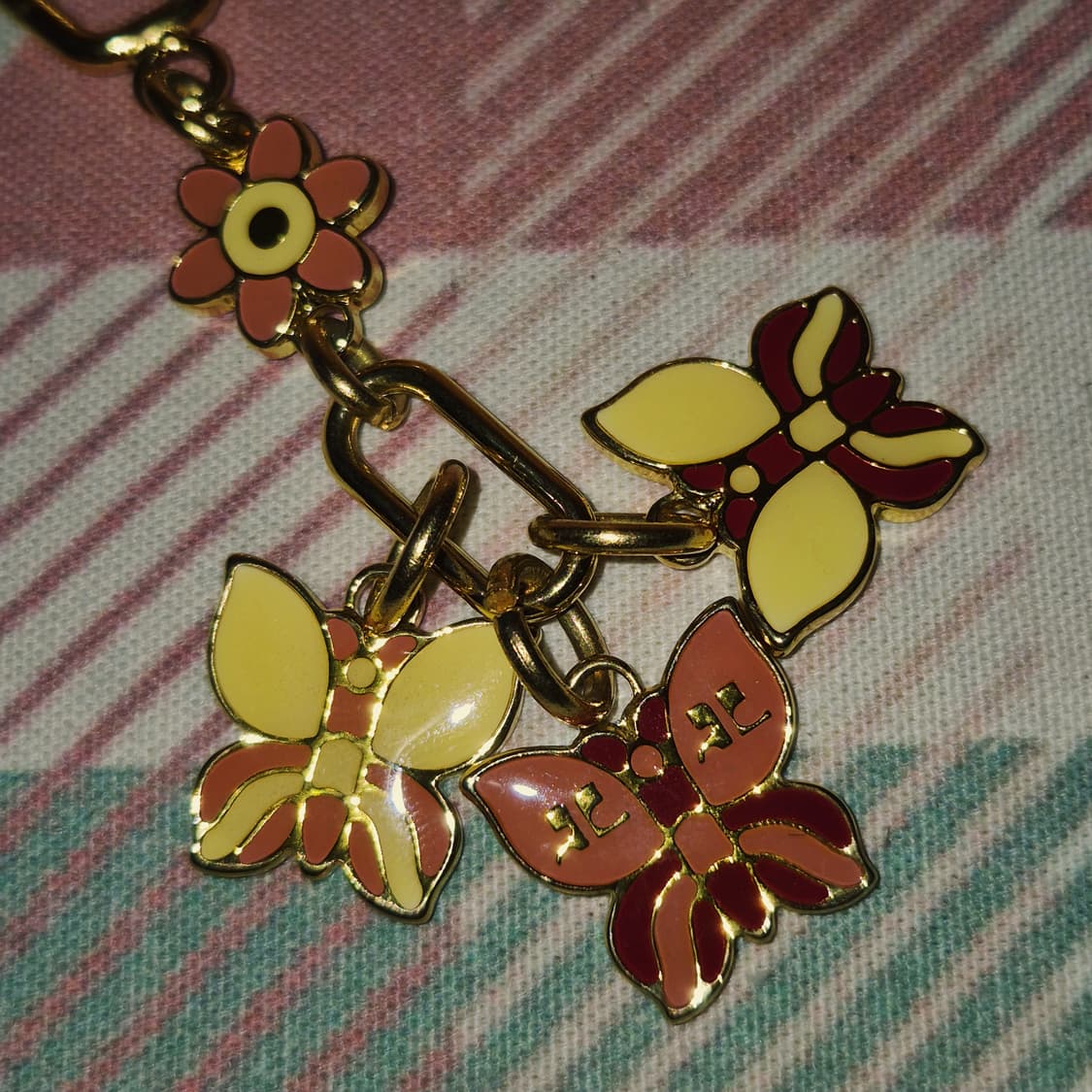 90s 꾸레쥬 에나멜 꽃잎&나비 레이어드 키링 상품이미지8