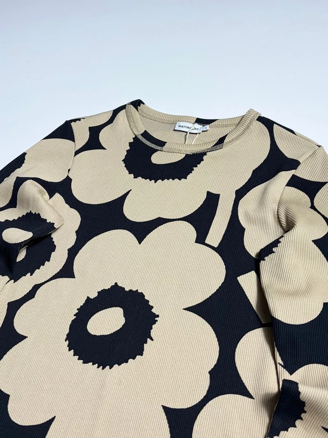 마리메코 24SS 툴바 우니코 립 롱 슬리브 R2226 상품이미지2