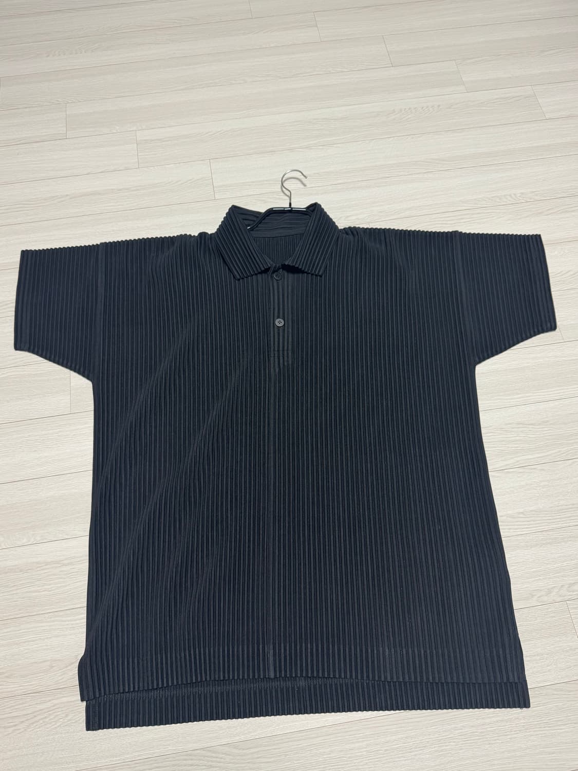 [3] 옴므플리세 반팔 오버사이즈 카라키 상품이미지3