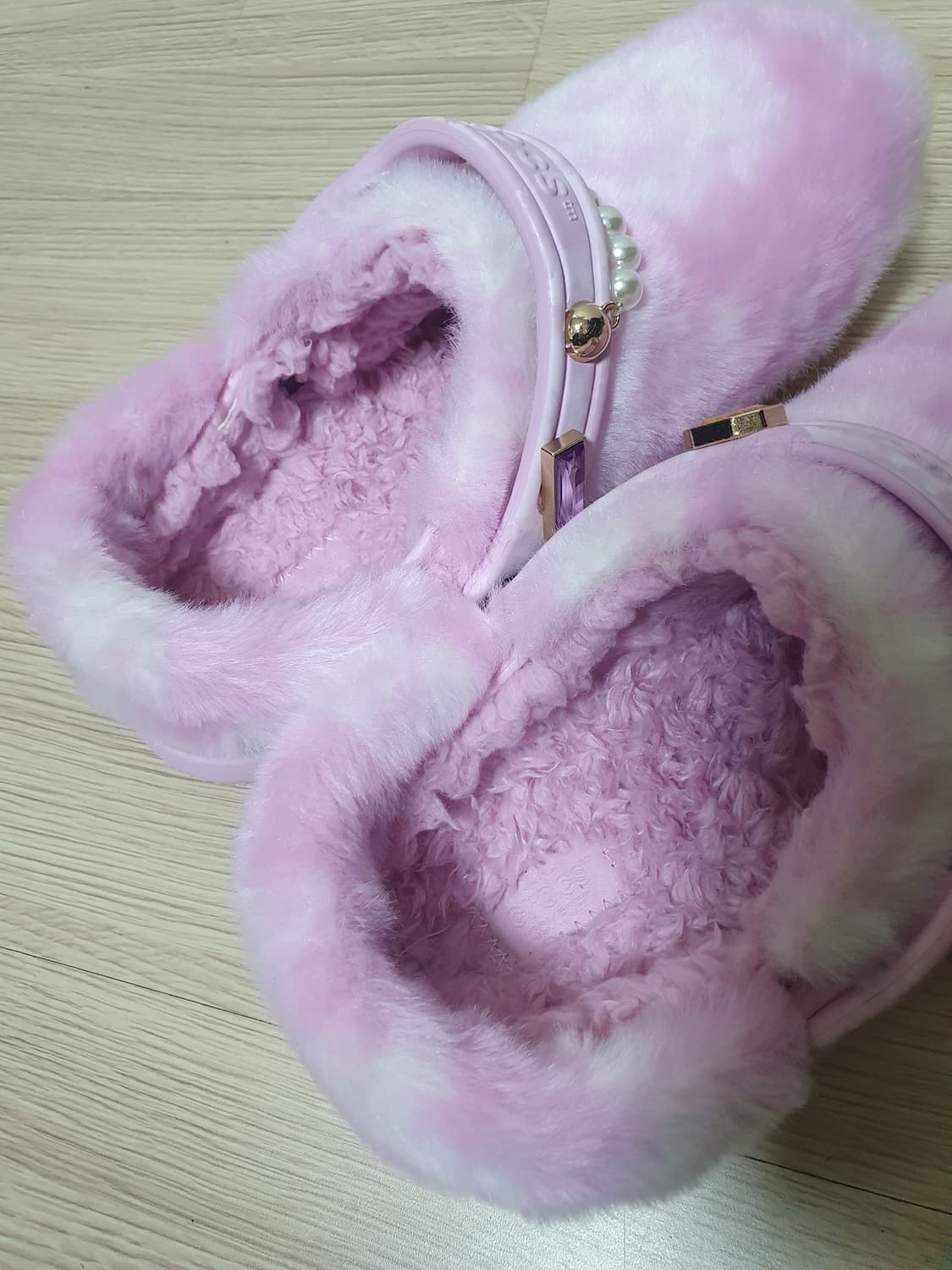 크록스 클래식 퍼 슈어 클로그 260 상품이미지8