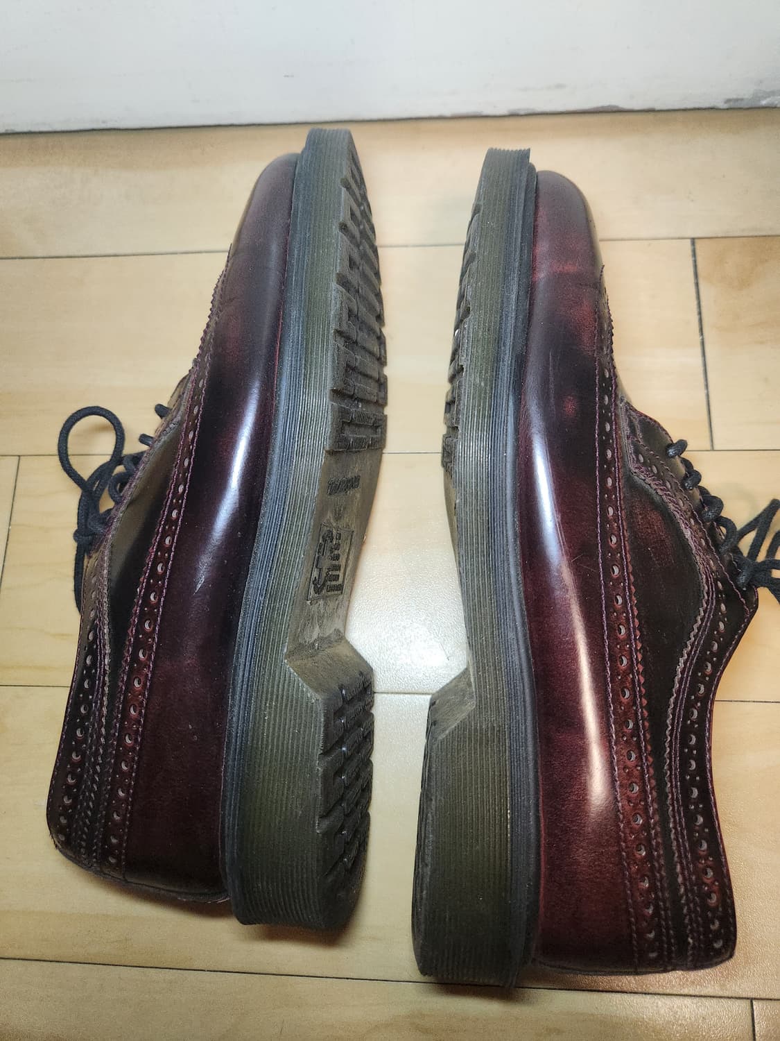 닥터마틴 윙팁 버건디 (260) 상품이미지5