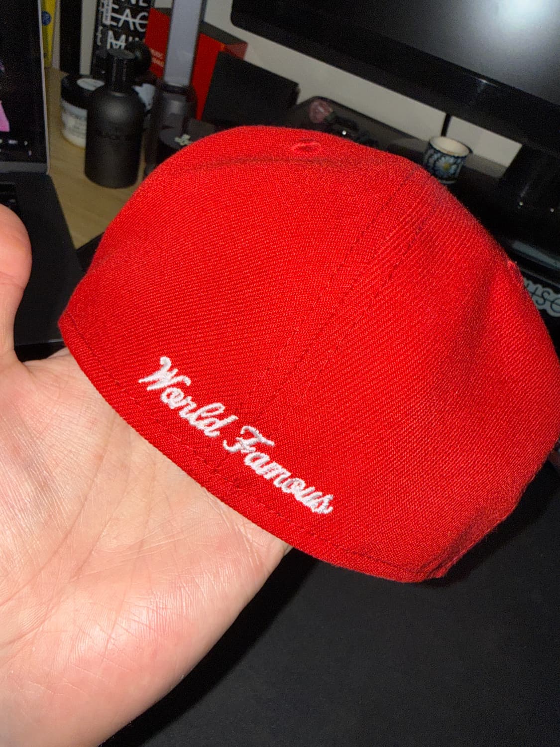 슈프림 x 뉴에라 레드 7 1/4 상품이미지3