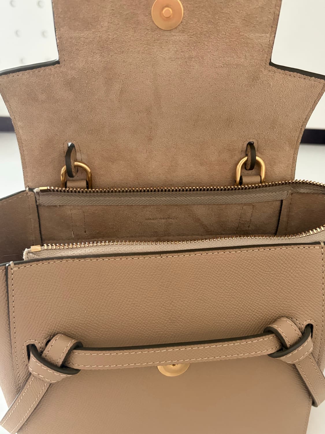 셀린느 나노 벨트백 상품이미지3