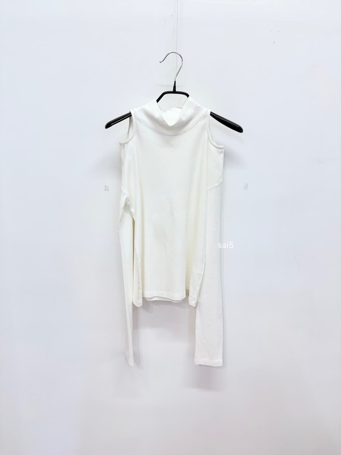 더오픈프로덕트 숄더트임 티 상품이미지1