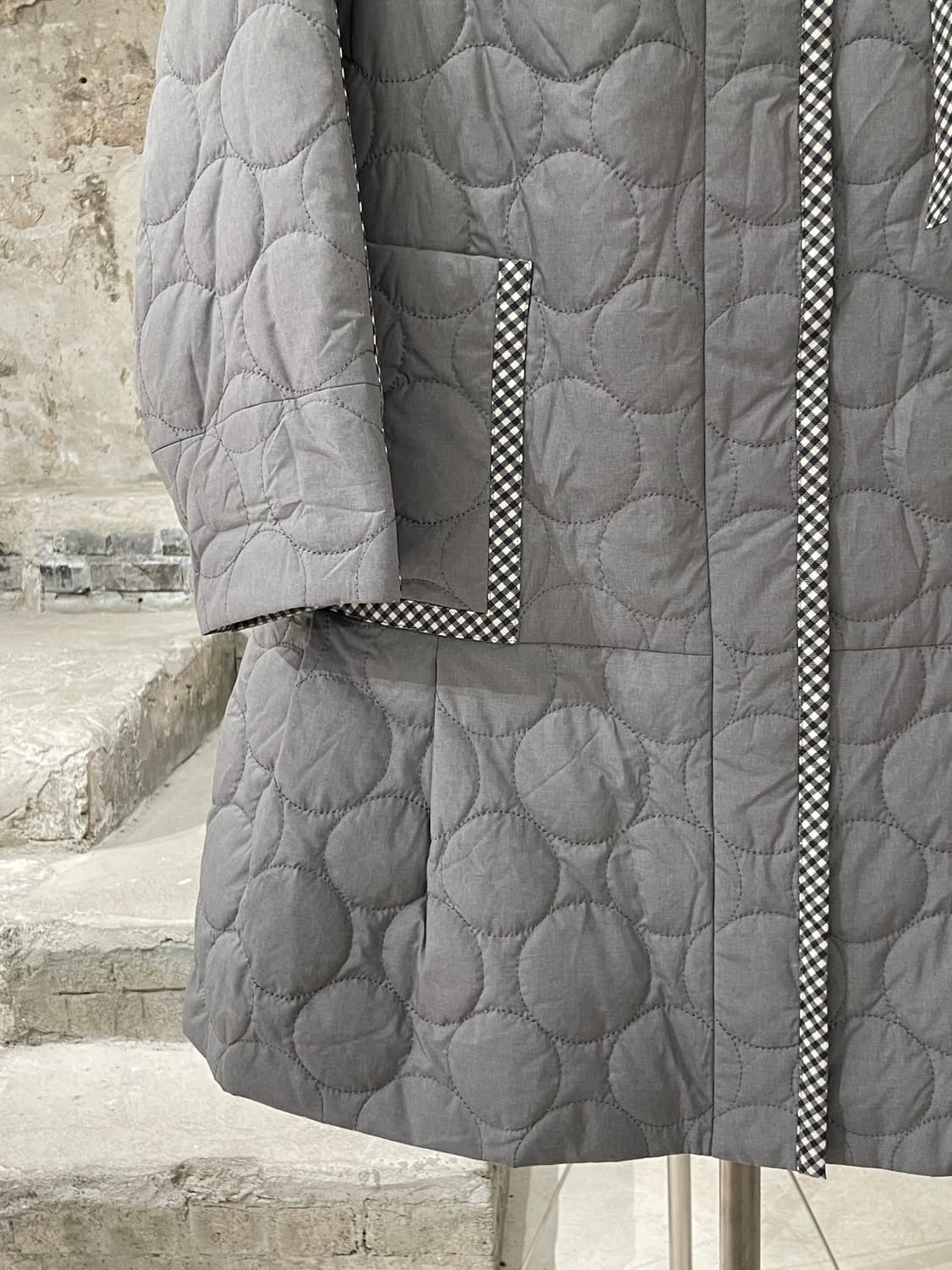 르네 그레이 깅엄 체크 패널 퀼팅 후디 자켓 상품이미지4