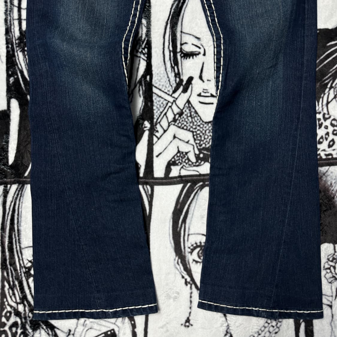 트루릴리젼 트루진 조이 JOEY 로우라이즈 부츠컷 데님팬츠 상품이미지7