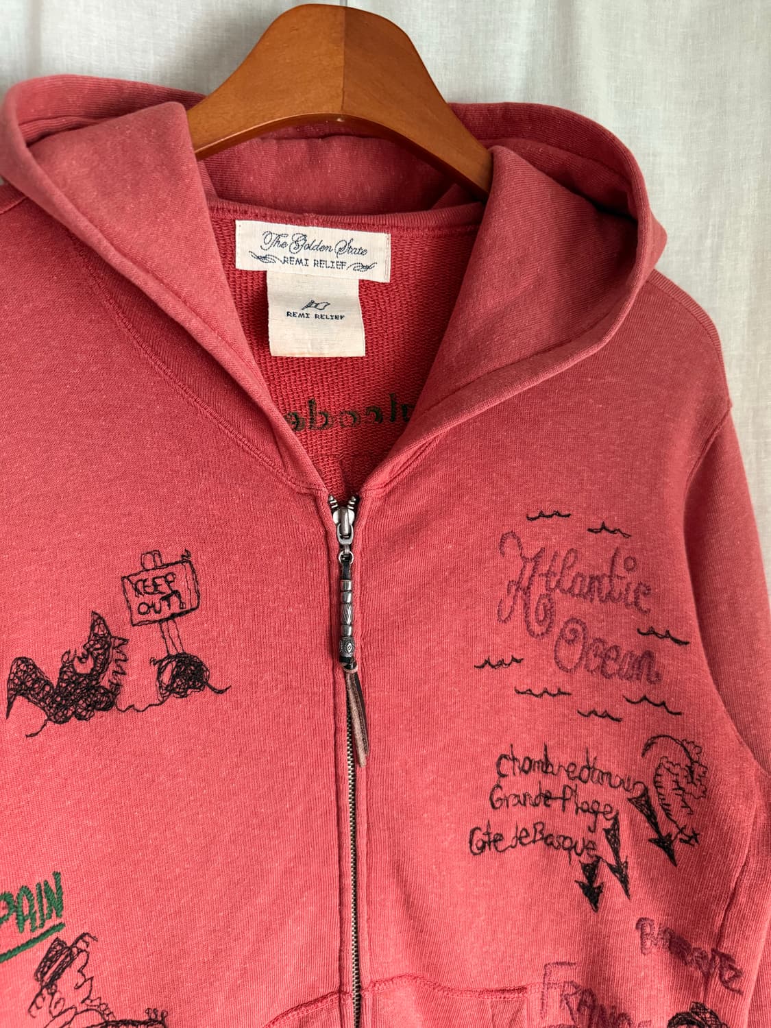 REMI RELIEF needlework hood zipup 상품이미지3