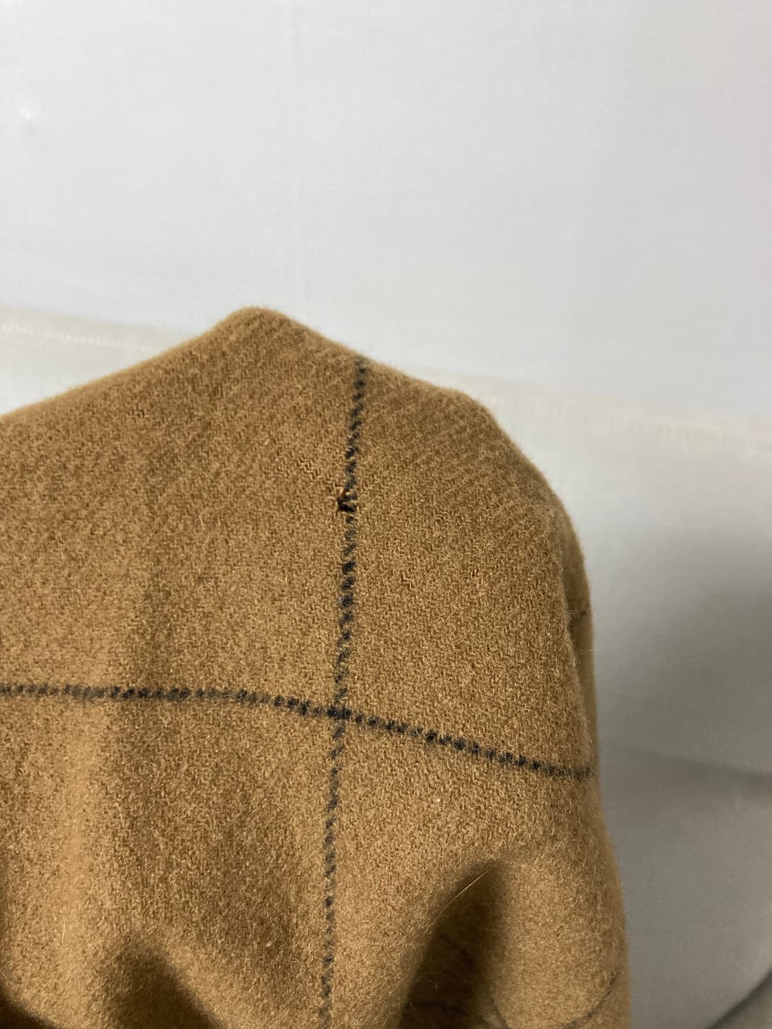 정품) 버버리 울100% 무릎담요 겸 숄 상품이미지2