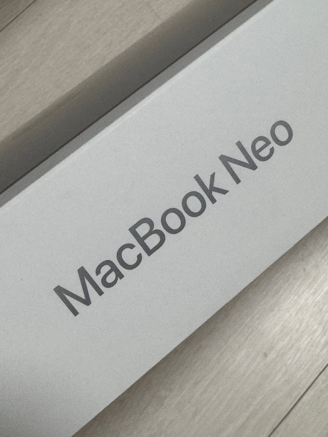 애플 맥북 네오 미개봉 새상품 실버 상품이미지2