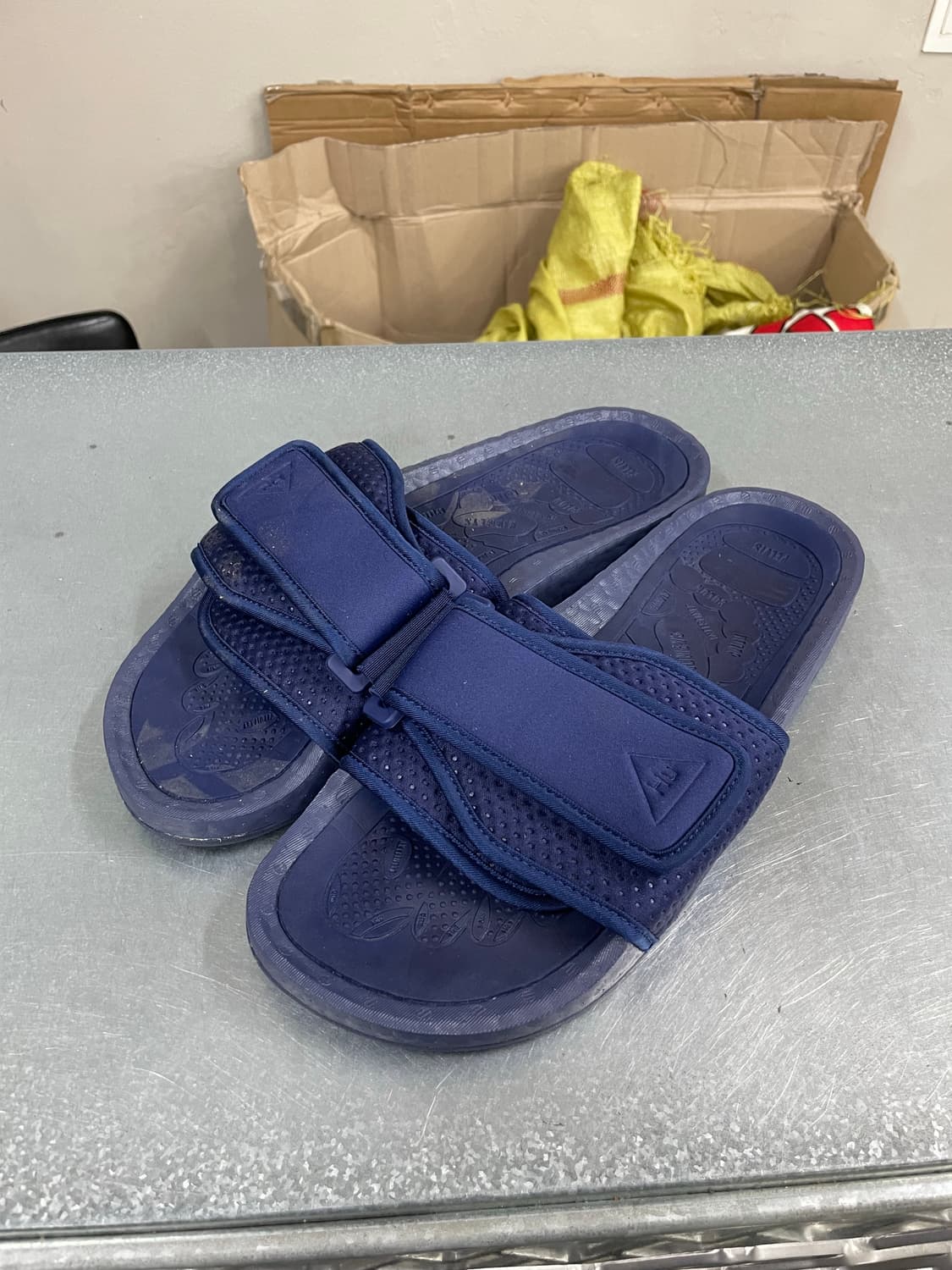 퍼렐 x 아디다스 부스트 슬라이드 270 상품이미지2