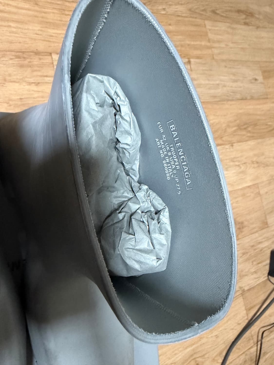 발렌시아가 트루퍼 42 상품이미지3