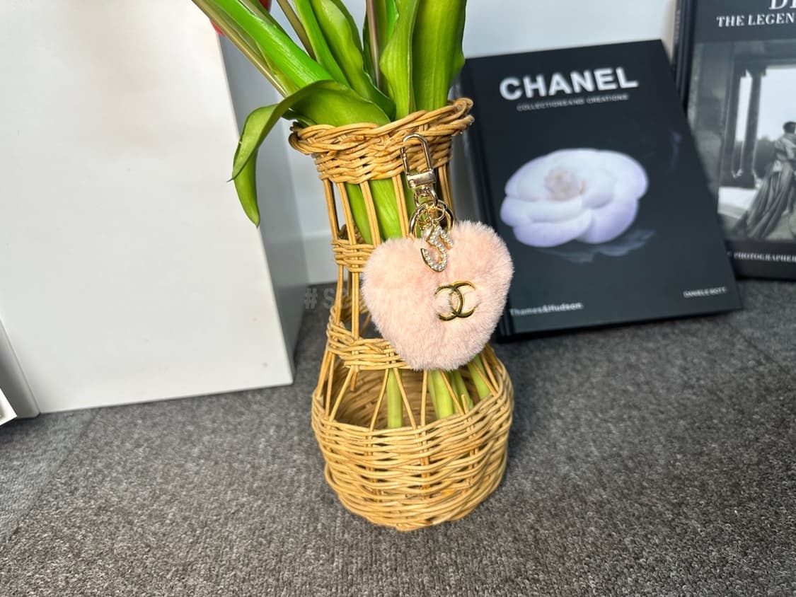 샤넬 하트 폼폼이 키링 핑크 상품이미지6