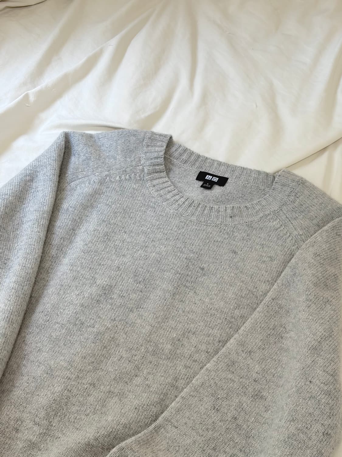 Uniqlo Lambswool Crewneck Sweater Light  상품이미지1
