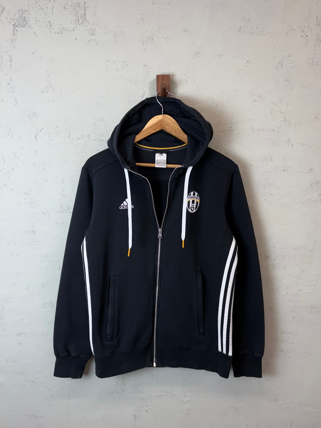 아디다스 빈티지 유벤투스 삼선 후드집업 블랙 상품이미지1