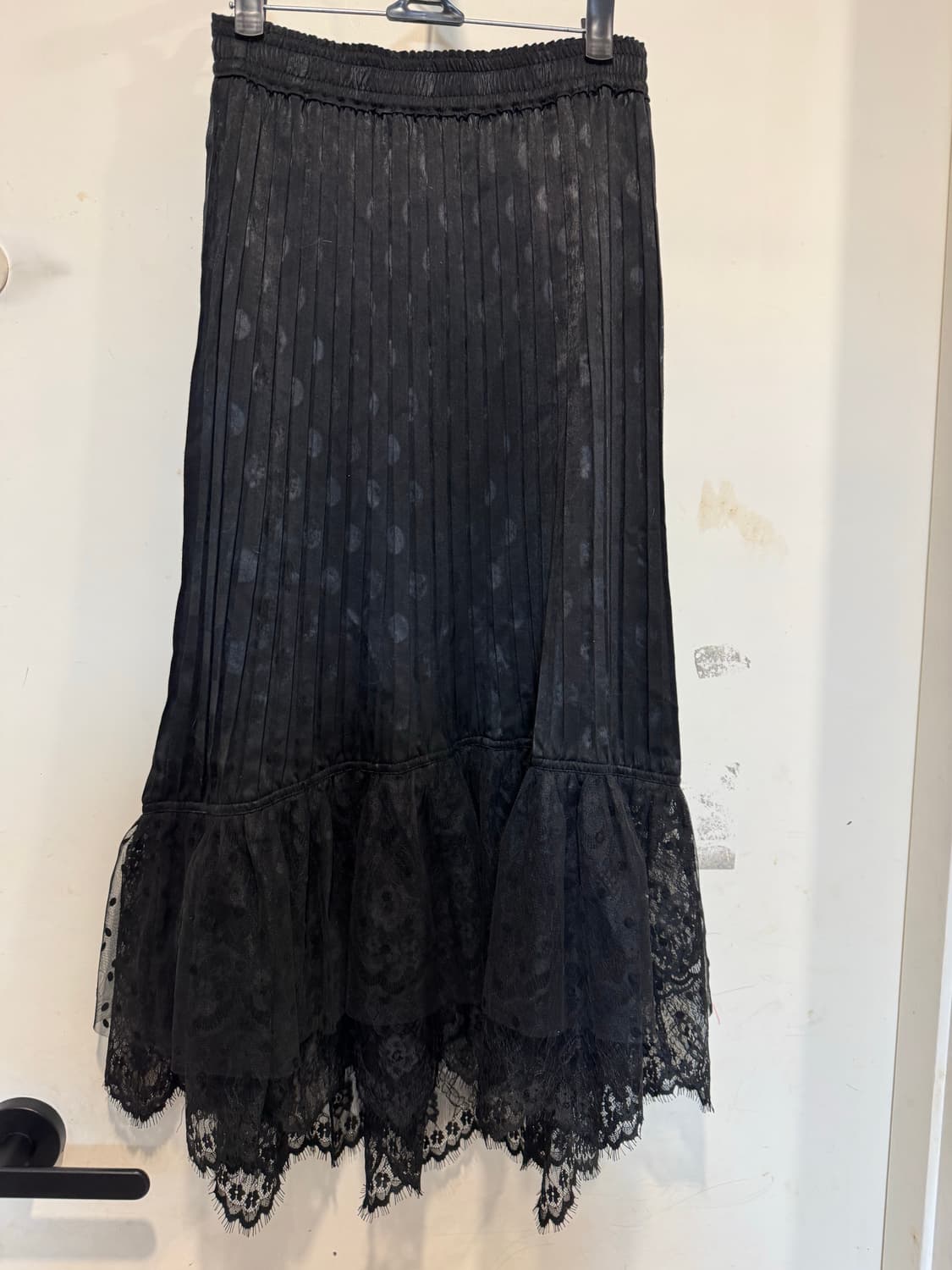 o2nd 오즈세컨 도트 플리츠 밴딩 스커트 상품이미지5