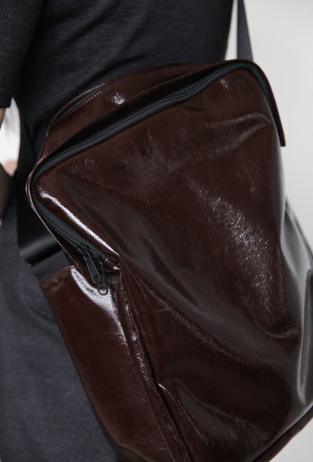 regular sport crossbag brown 상품이미지4