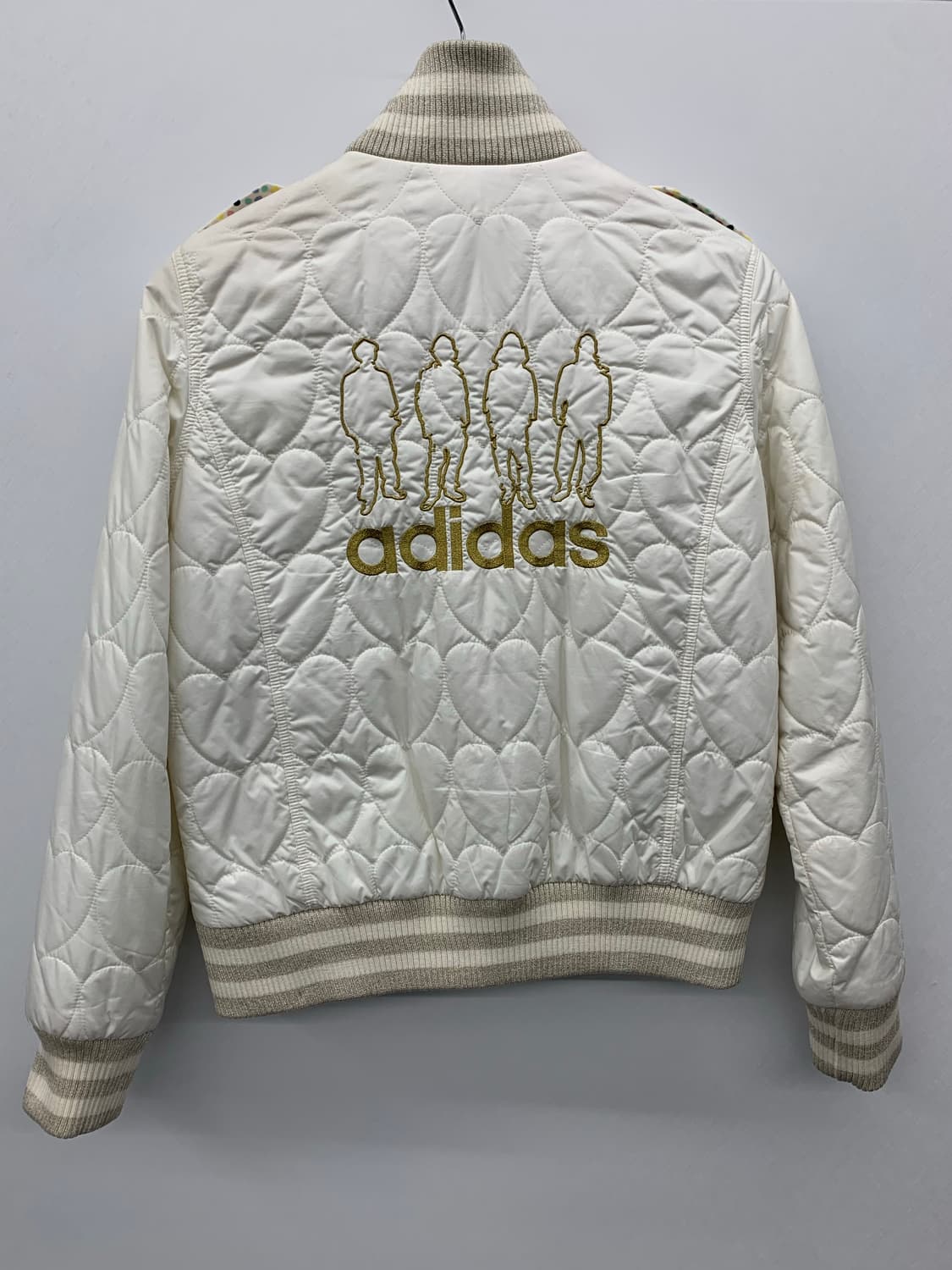 아디다스 하트 패턴 다운 자켓 상품이미지6