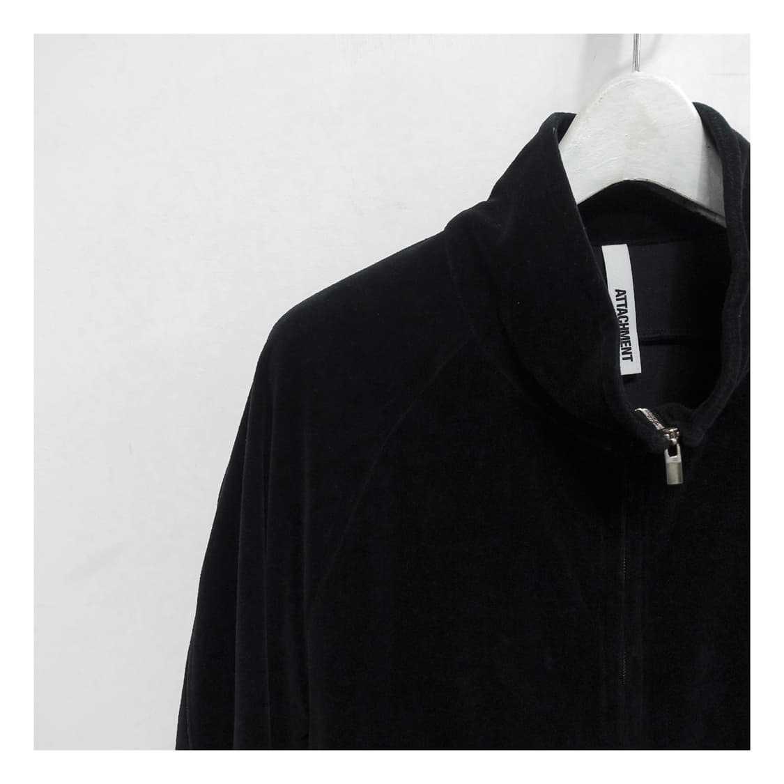 [2]ATTACHMENT 어태치먼트 25AW 아티잔 벨루어 트랙재킷 상품이미지7