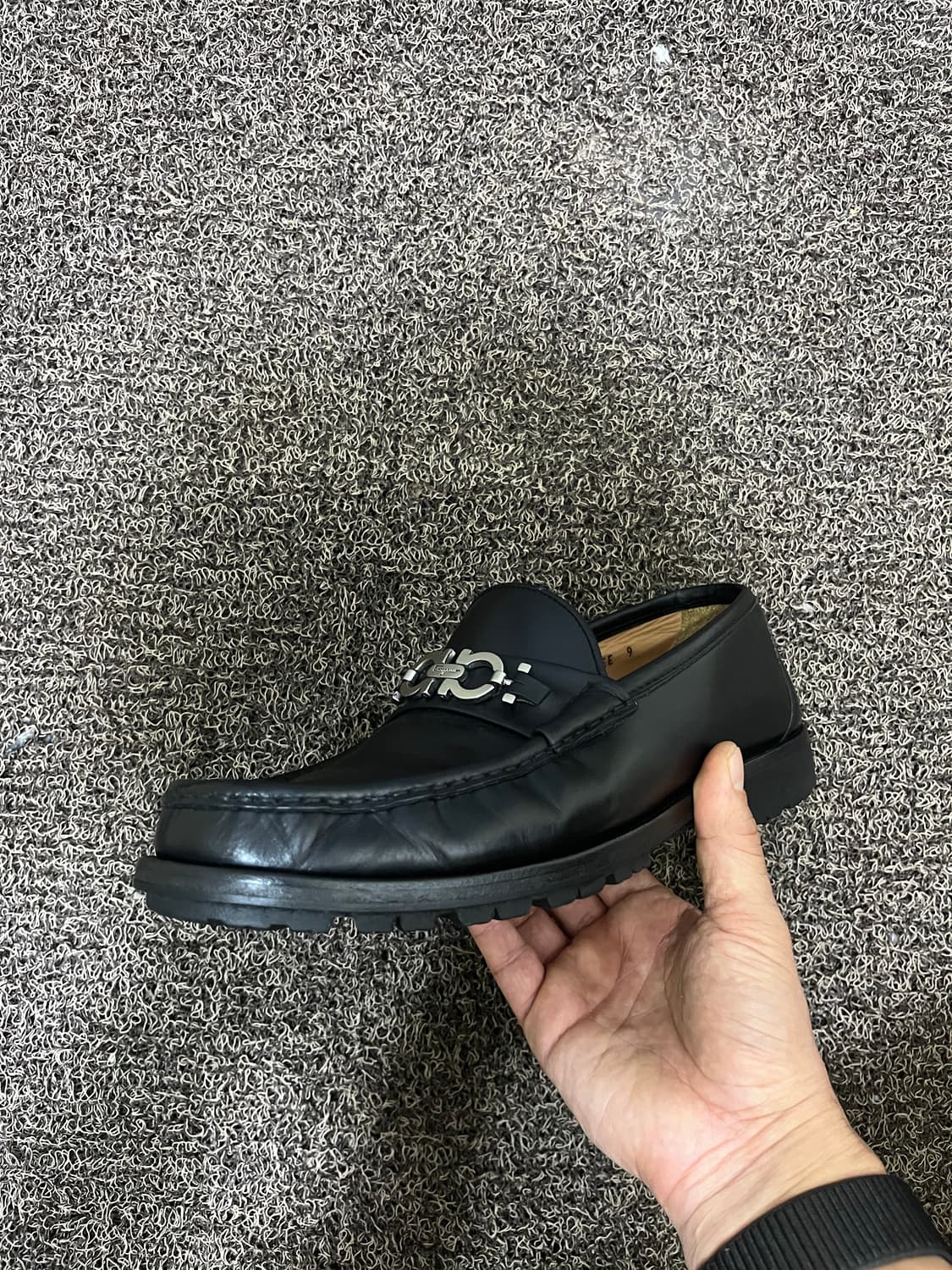 Salvatore Ferragamo 간치니 로퍼 / 남성 9사이즈(EE) 상품이미지4