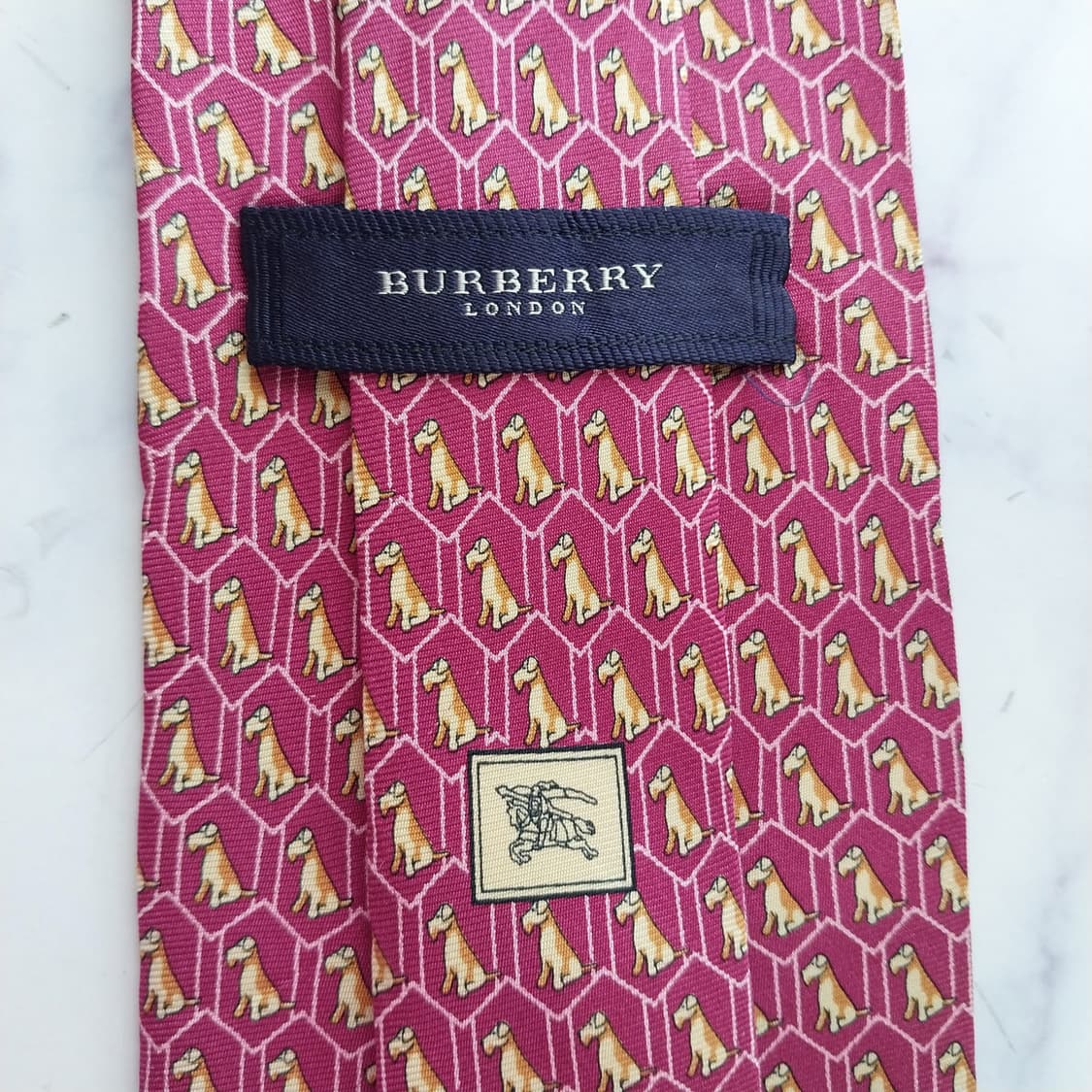 버버리 진핑크 강아지 모티브 넥타이 9.5cm A+~A등급 K2554
 상품이미지7