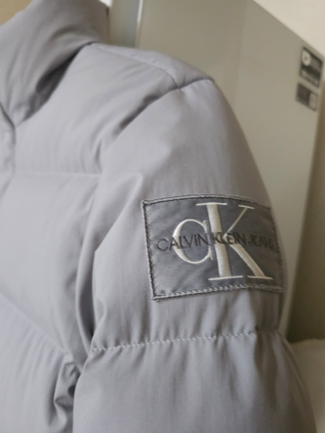 캘빈클라인 CK 다운 패딩 상품이미지3