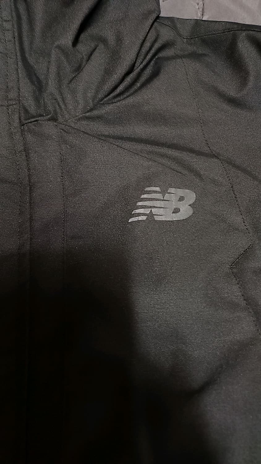 뉴발란스 방수바람막이 100 가슴59 기장75 상품이미지4