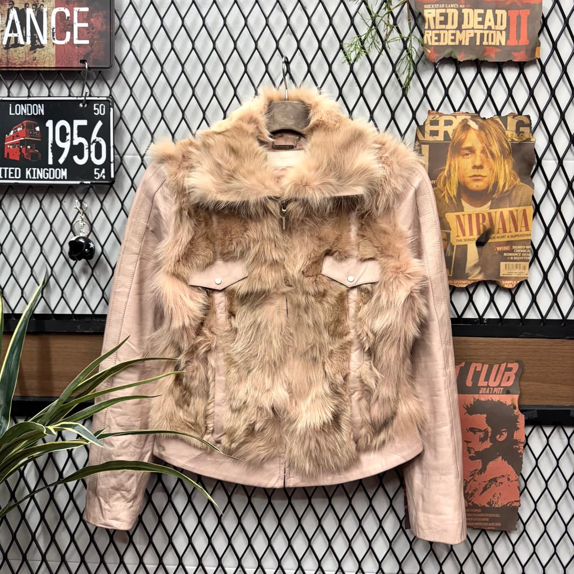 INVIVO 빈티지 폭스퍼 양가죽 레더자켓 전면 투포켓 디테일 핑크 상품이미지1