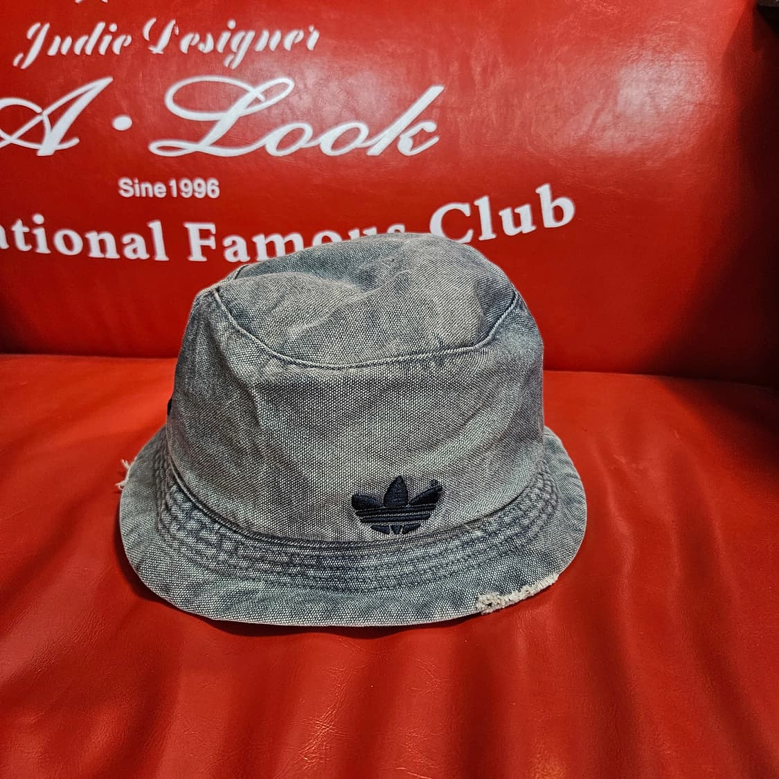 아디다스(Adidas) 90's 오리지널 차콜 데님 워시드 버킷햇 상품이미지1