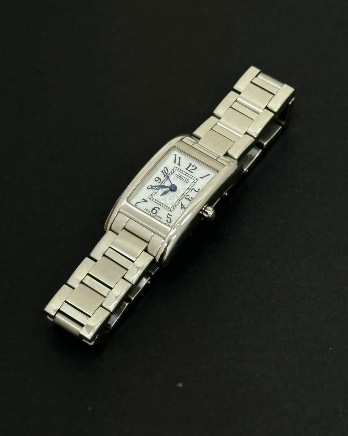 코치 자개 다이얼 렉탱귤러 쿼츠 시계 상품이미지3