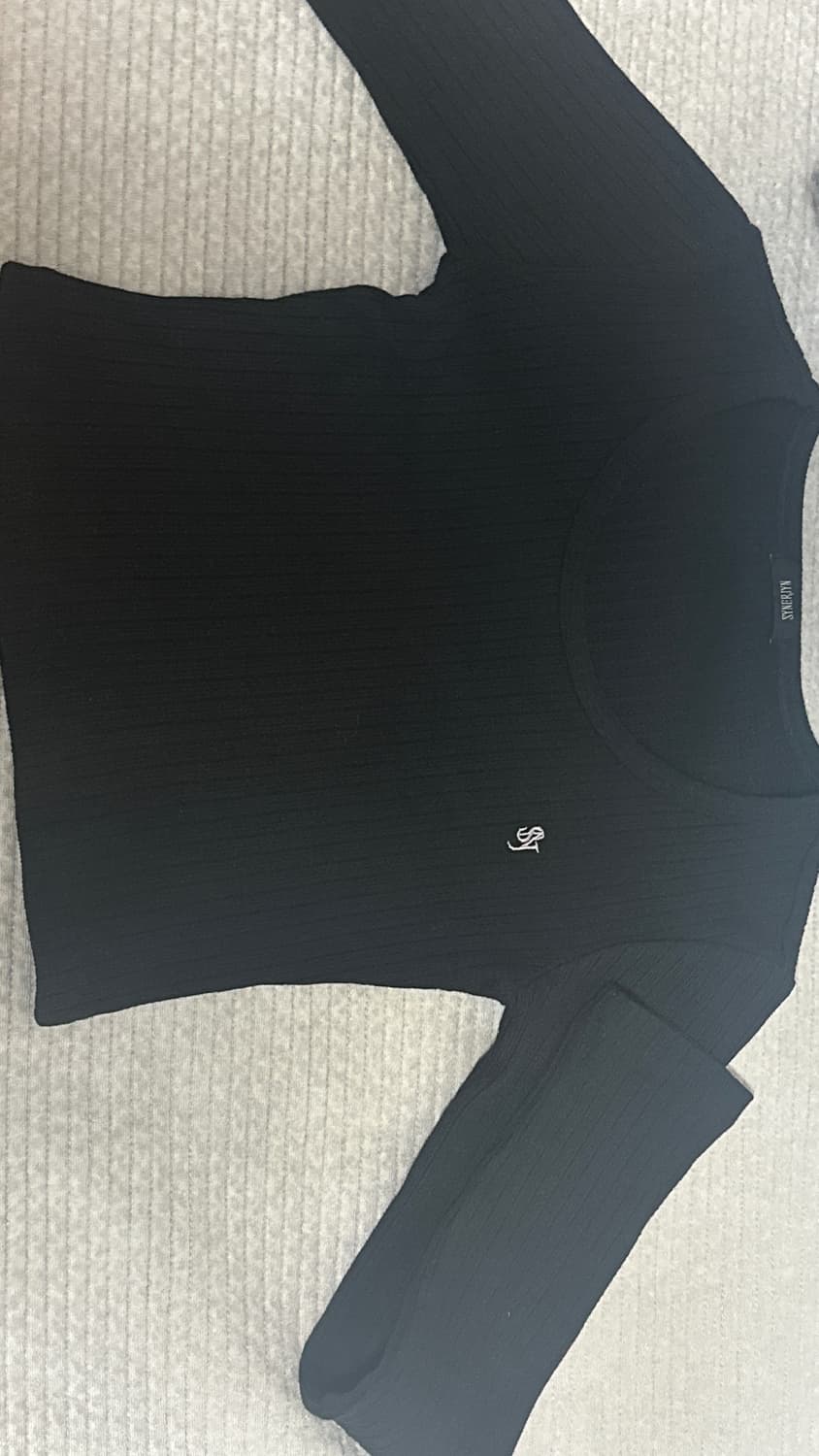 시너진 wood rib long sleeve black 샘플세일 상품이미지2