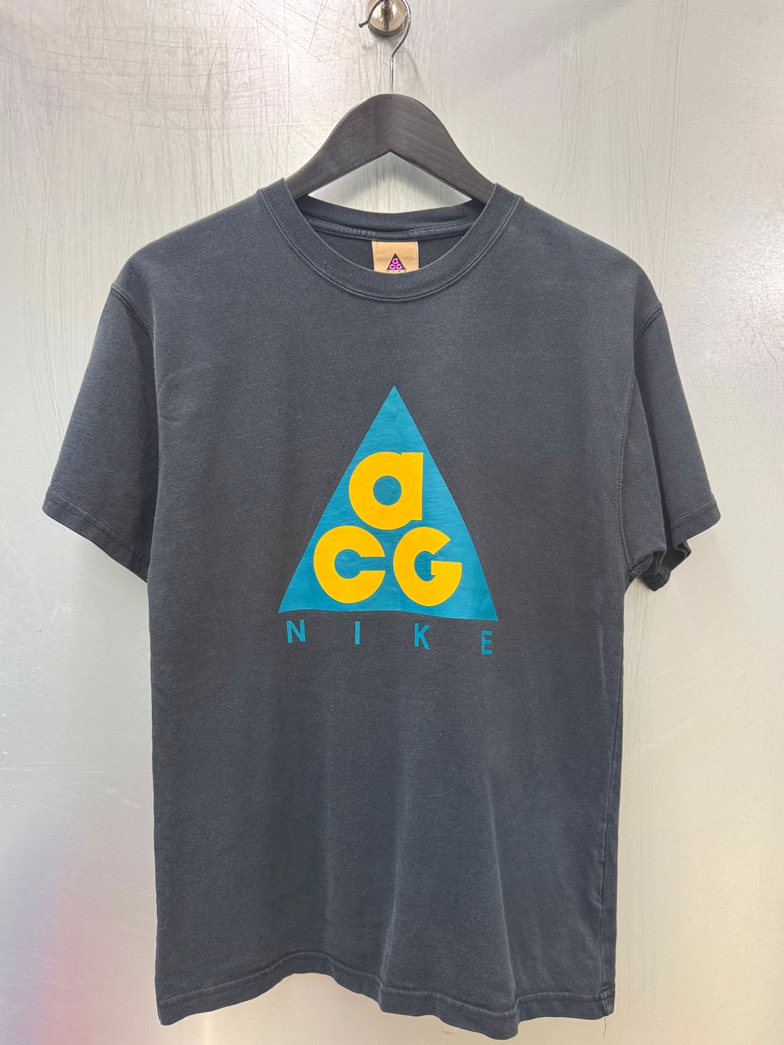 Nike ACG 나이키 ACG 자이언트 로고 티셔츠 블랙 상품이미지1