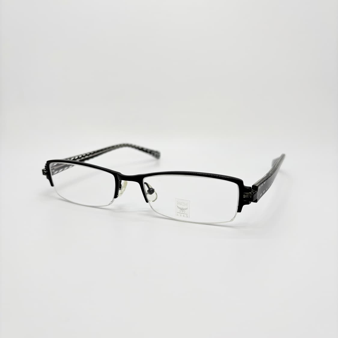 MCM 블랙 스퀘어 티타늄 반무테 상품이미지1